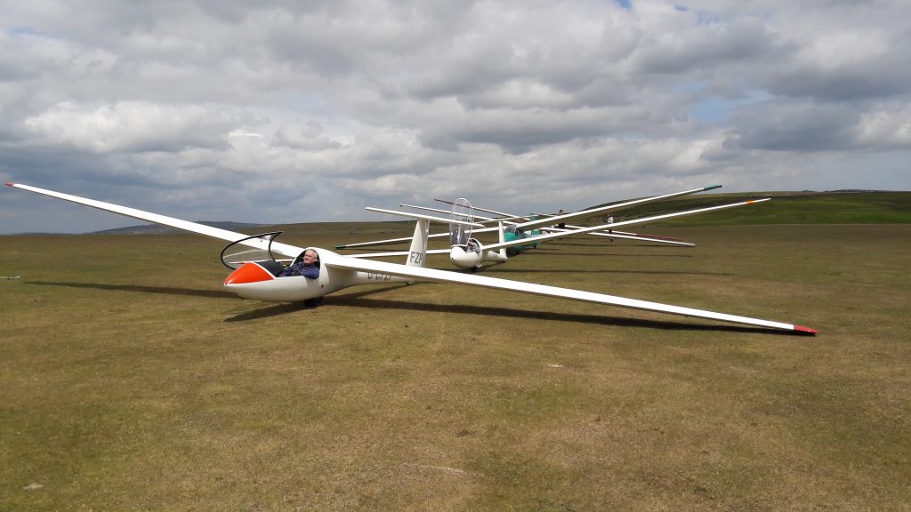 Tuesday 9 June » MIDLAND GLIDING CLUB